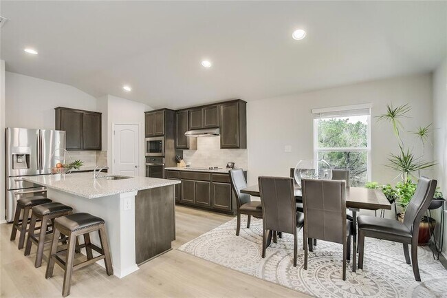 Building Photo - 3703 Stillwood Ln