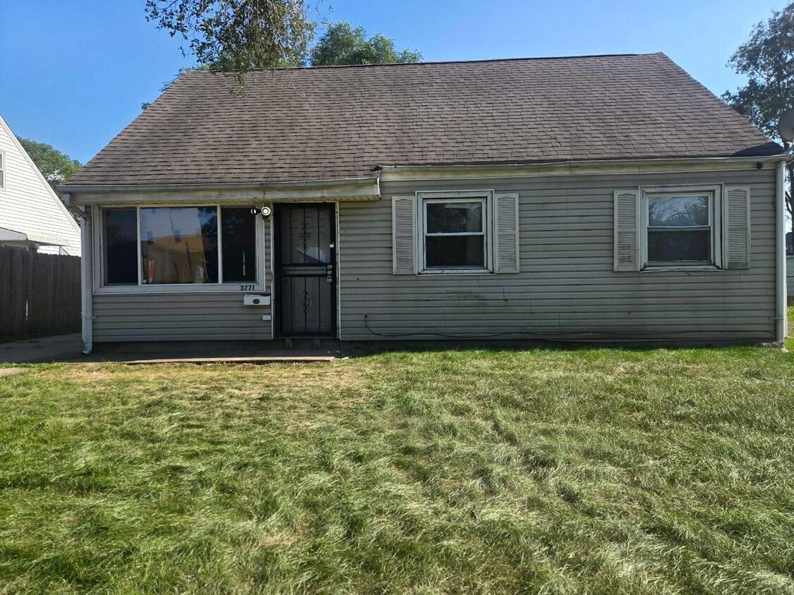 Foto principal - 3771 W 20th Ave