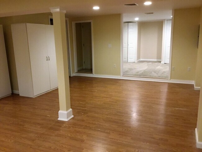 Foto del edificio - 6 Helen Pl