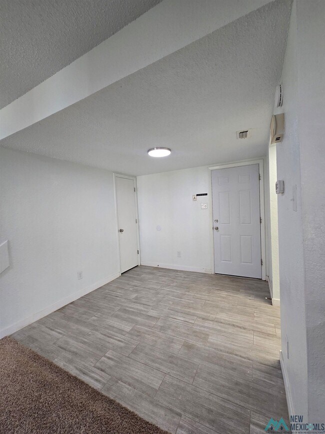 Foto del edificio - 3520 Adenmore Apt C