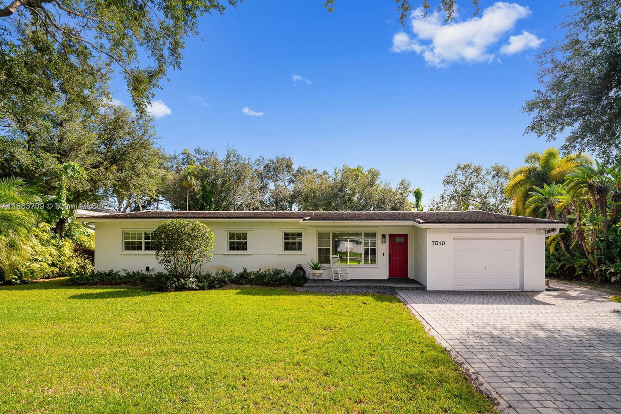 Foto principal - 7510 SW 105th St