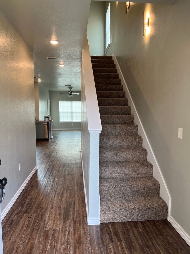 Foto del edificio - 113 Village N