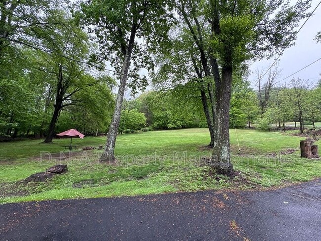 Building Photo - 4036 Manor Dr