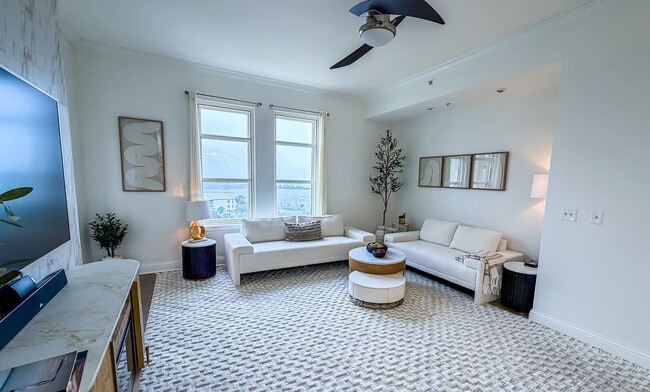 Foto del edificio - 4050 Marriott Dr