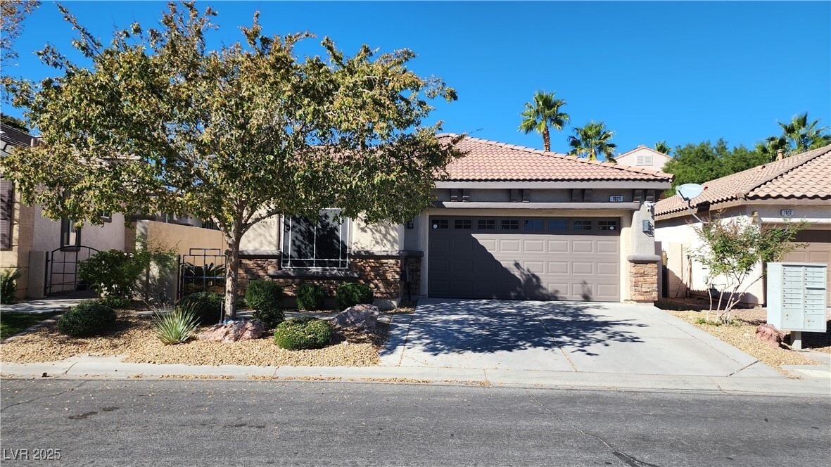 Primary Photo - 1021 Newbold St