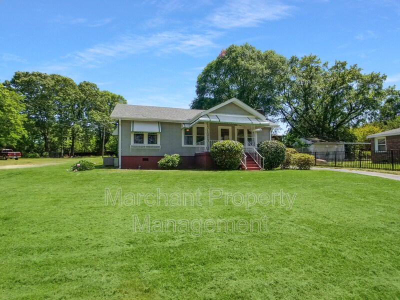 Foto principal - 311 Mc Dowell St