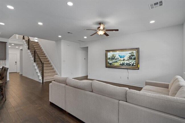 Foto del edificio - 213 Stinchcomb Rd