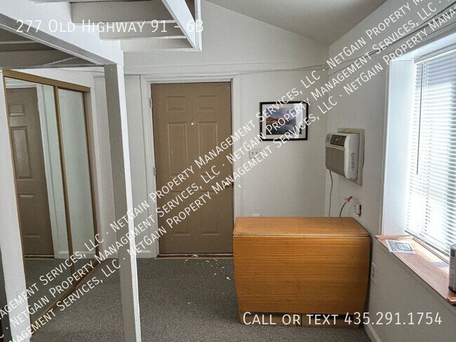 Building Photo - Parowan Studio Apartment
