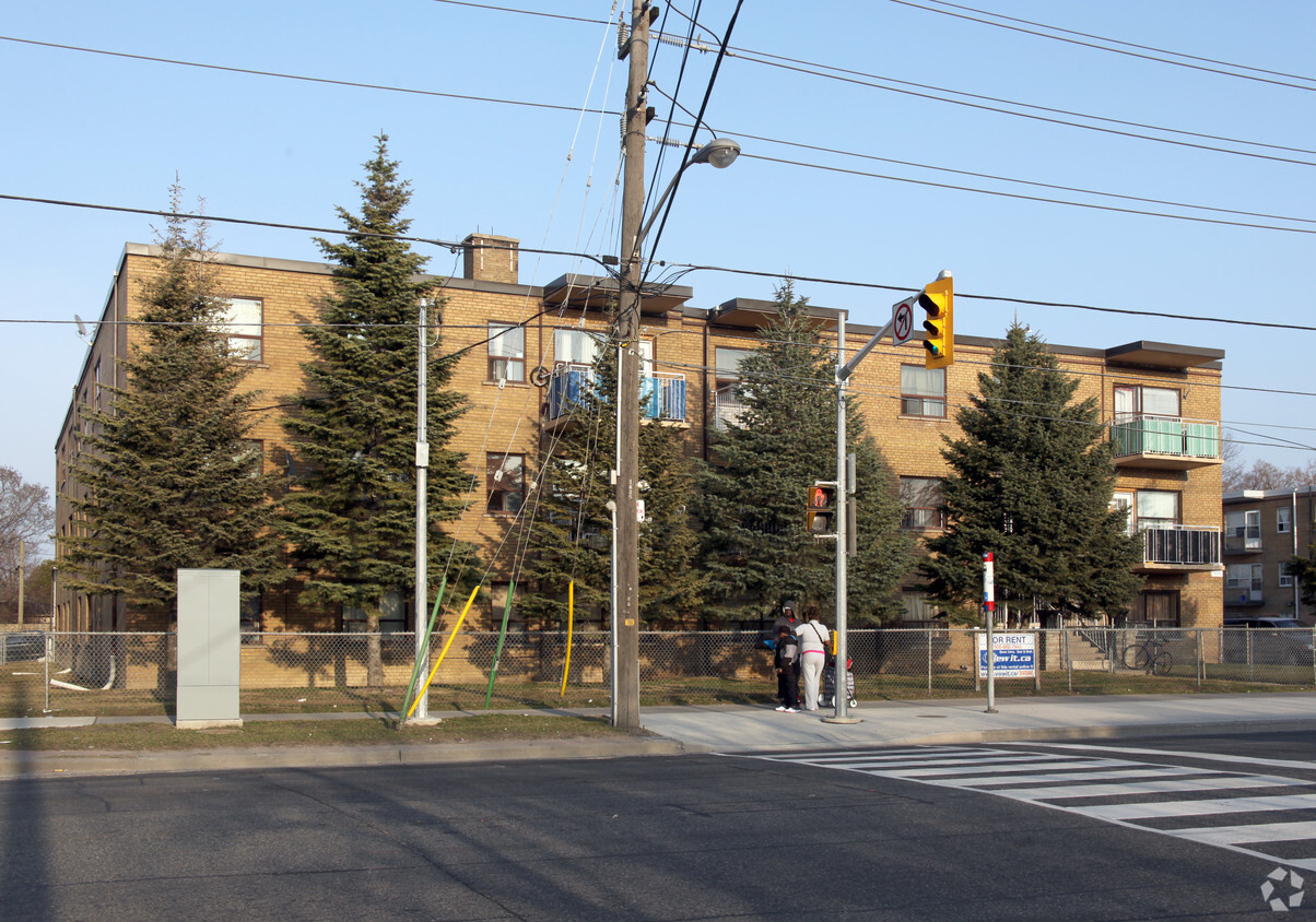 Primary Photo - 1607 Jane St