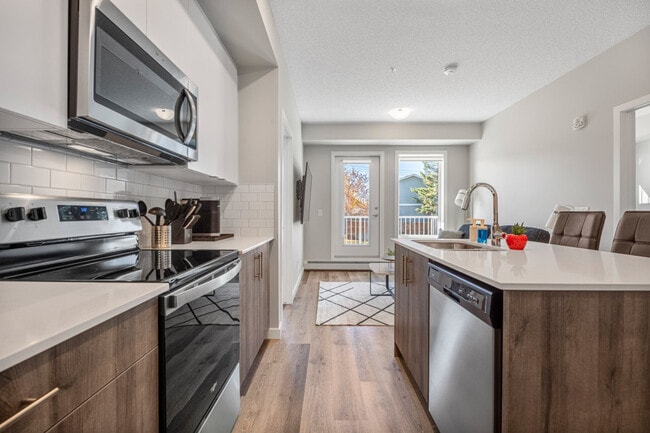 Photo du bâtiment - 1605-1617 17 St SE