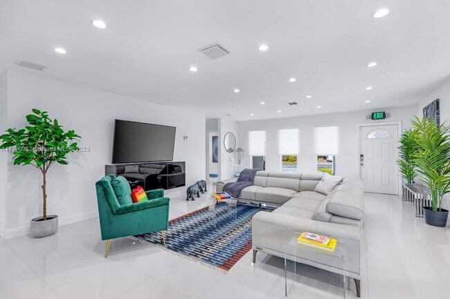 Building Photo - 934 Nautilus Isle