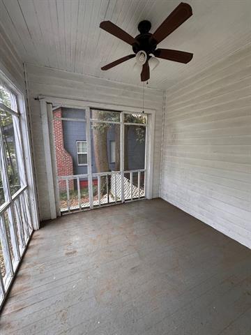 Building Photo - 123 Lister St