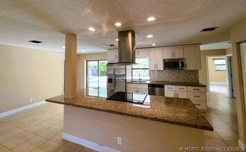 Building Photo - 1455 Gallinule Dr