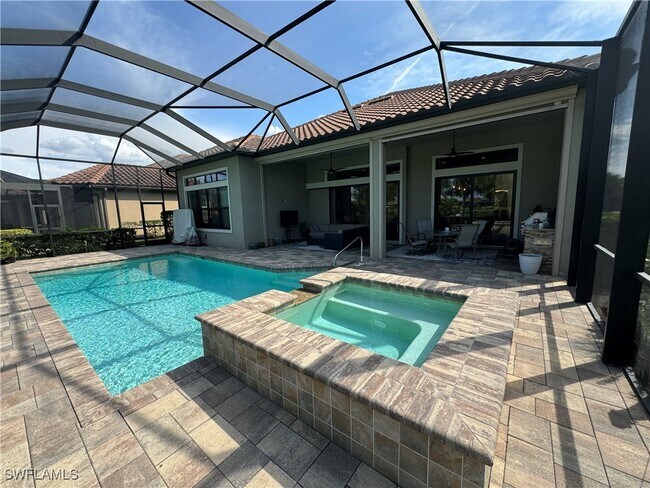 Foto del edificio - 9262 Rialto Ln