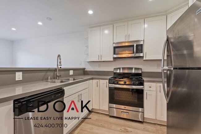 Foto del edificio - 3540 Fletcher Dr