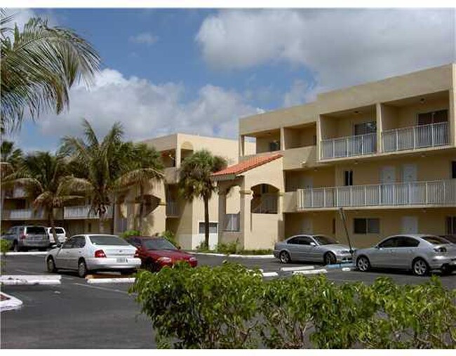 Building Photo - 2690 W 76th St