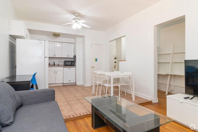 Building Photo - 1569 1st Ave