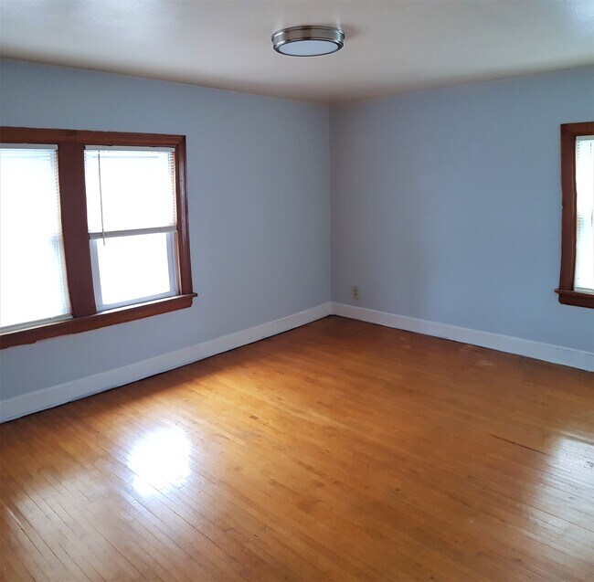 Foto del edificio - 1307 Cypress Ave