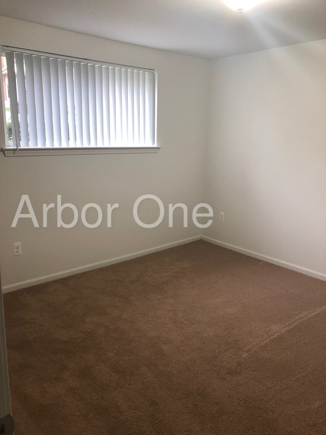 Building Photo - Arbor One Apartments