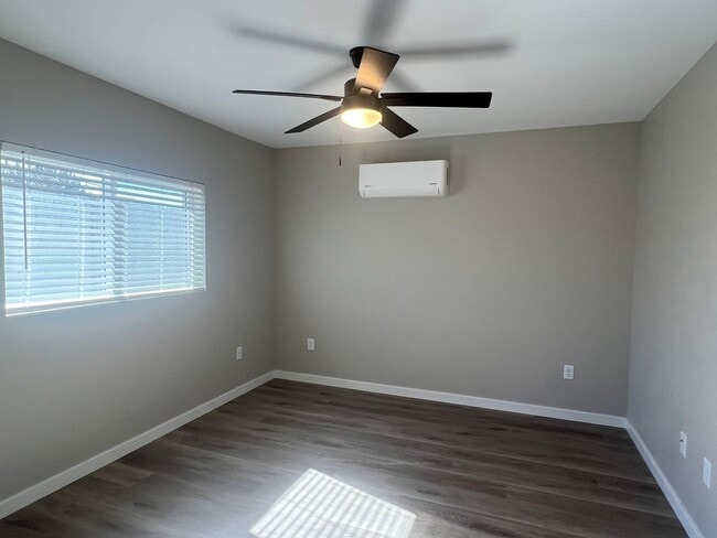 Building Photo - Adair-02