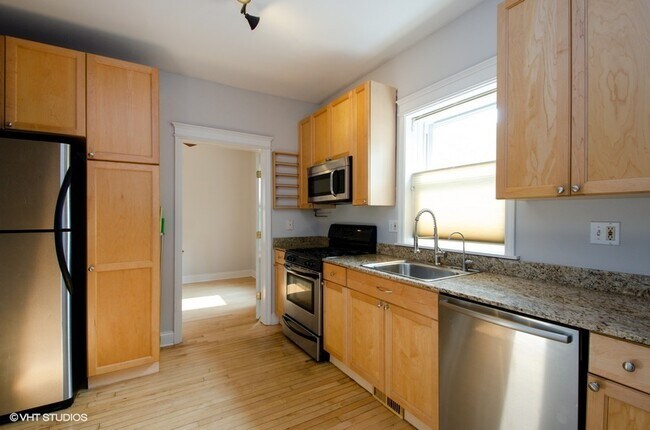 Foto del edificio - 3809 N Ravenswood Ave