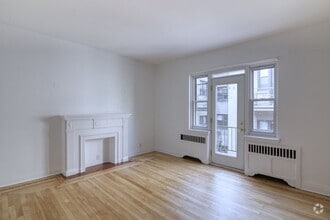 Building Photo - 6211 Av. Lennox
