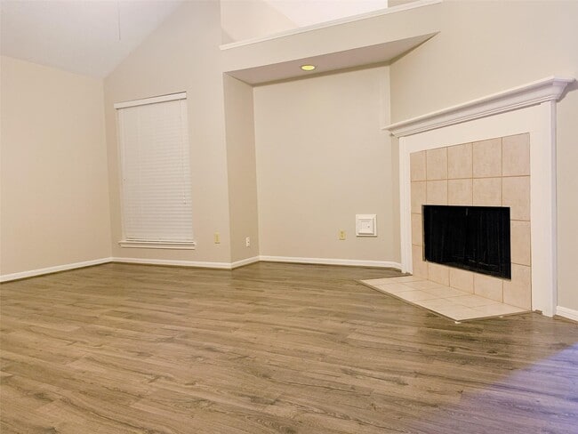 Building Photo - 7703 Hayward Ct