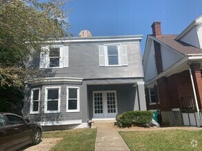 Building Photo - 2704 Morrow Pl