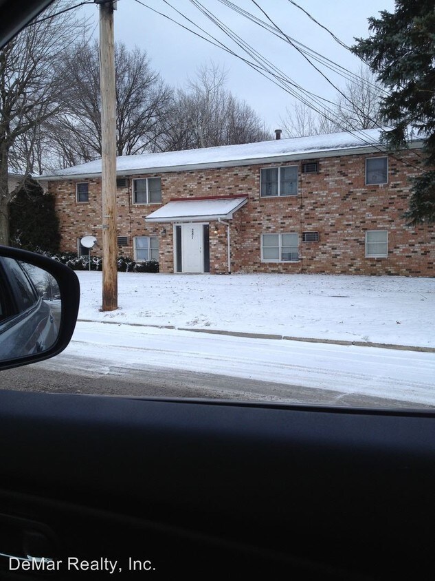 Primary Photo - 281 Kendall Ave