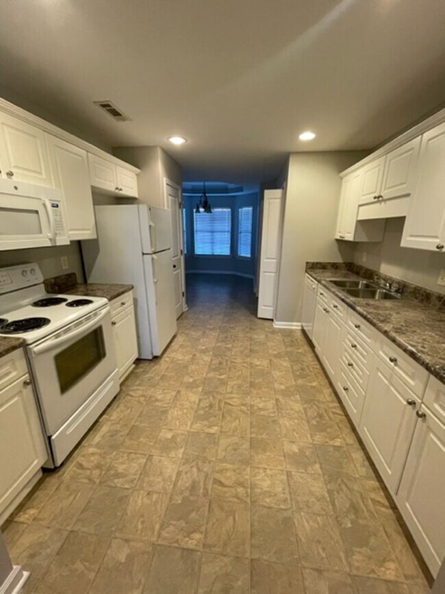 Building Photo - Townhome for rent in Calera