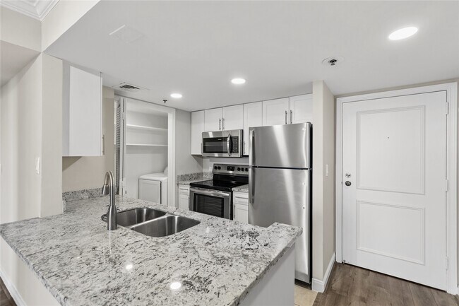 Foto del edificio - 3525 Sage Rd