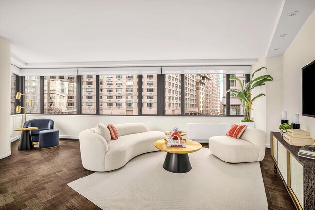 Foto del edificio - 62 W 62nd St