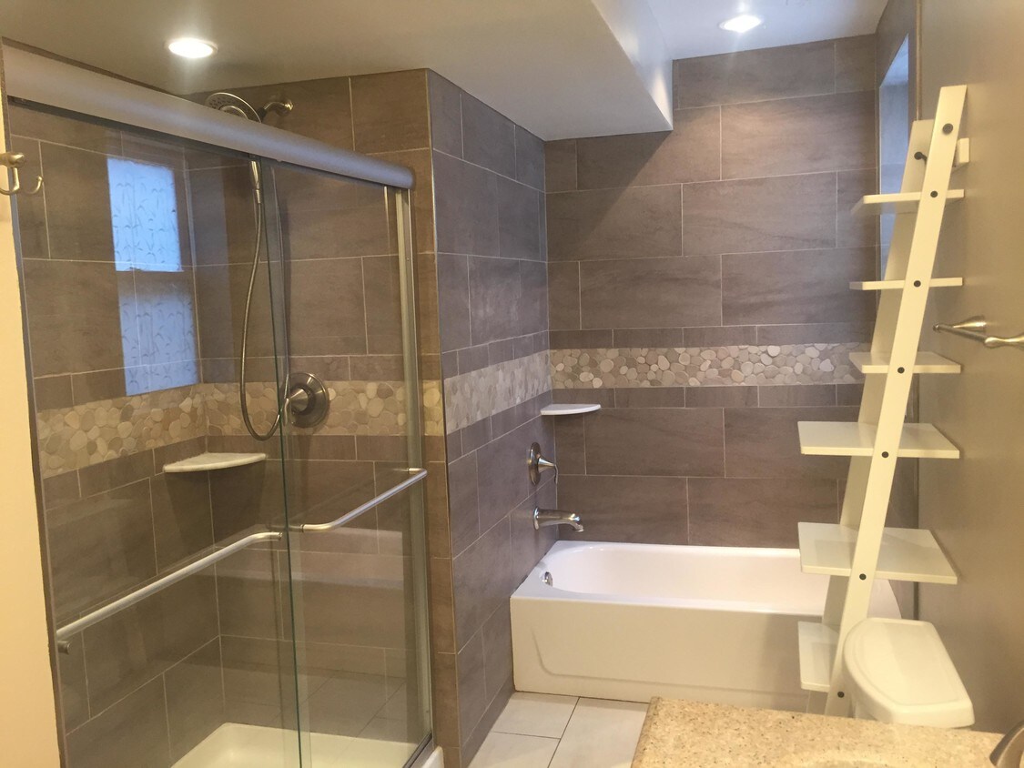 Foto principal - 1026 Tasker St