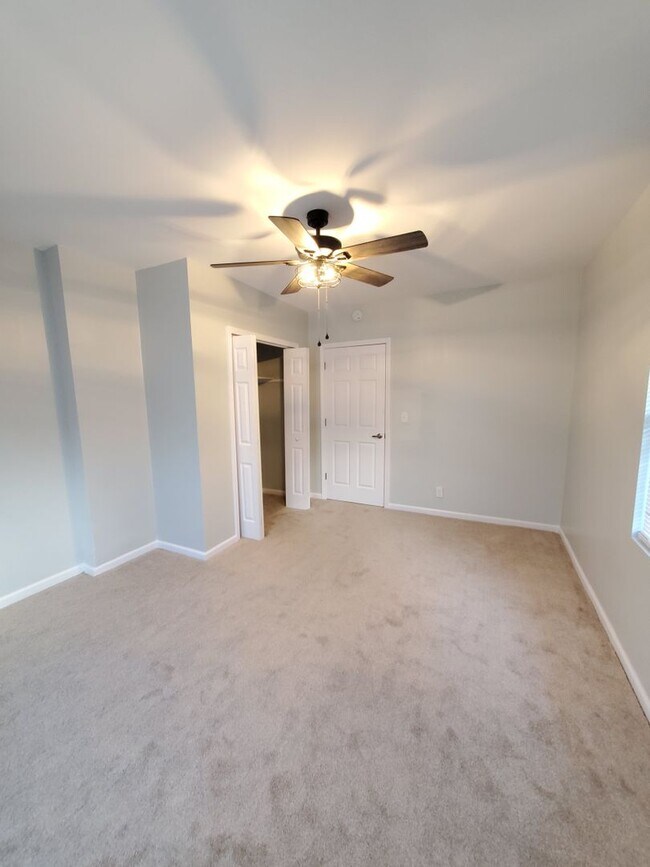 Foto del edificio - 702-704-704 Berkeley Rd