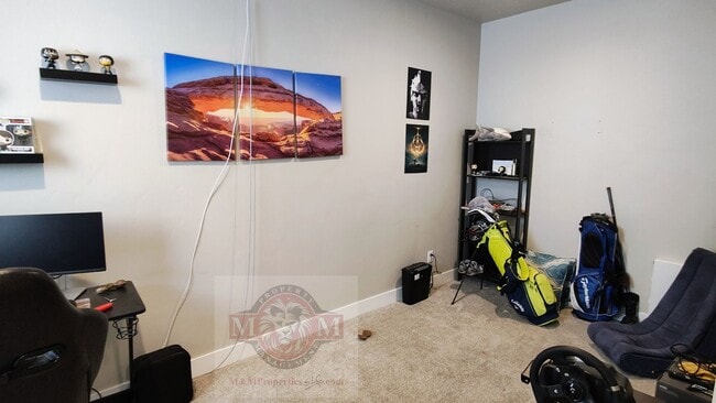 Foto del edificio - Great 3 Bd 2.5 Bath Townhome 2 Car Garage
