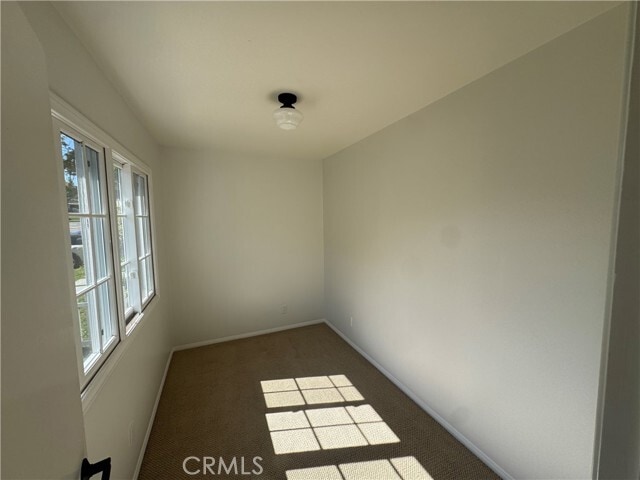 Foto del edificio - 815 S Juanita Ave