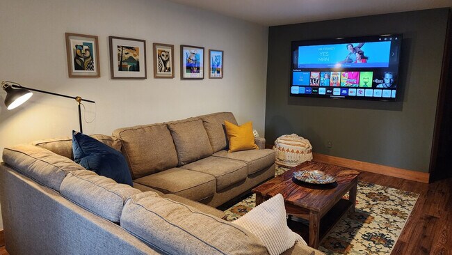 Foto del edificio - 2122 N Oakes St