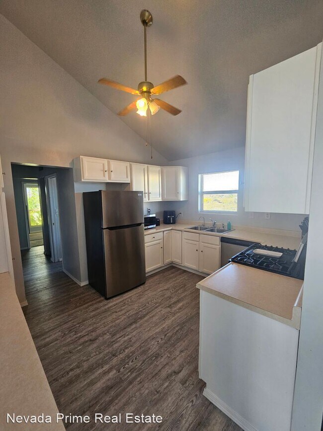 Building Photo - 3 br, 2 bath House - 1780 Grouse St.