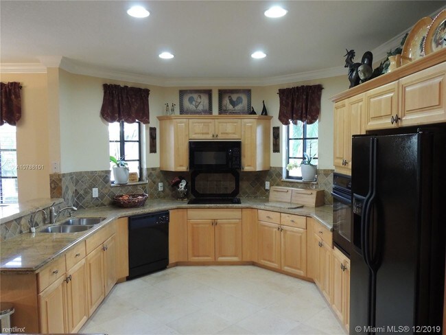 Building Photo - 1616 Passion Vine Cir