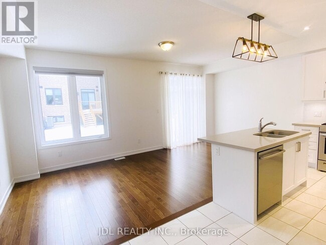 Building Photo - 101 Hilts Dr