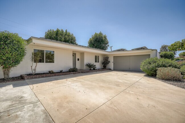 Foto del edificio - 20340 Superior St