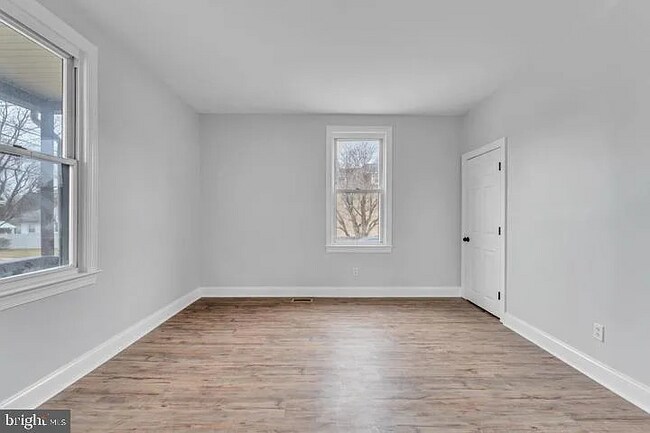 Foto del edificio - 4610 White Ave