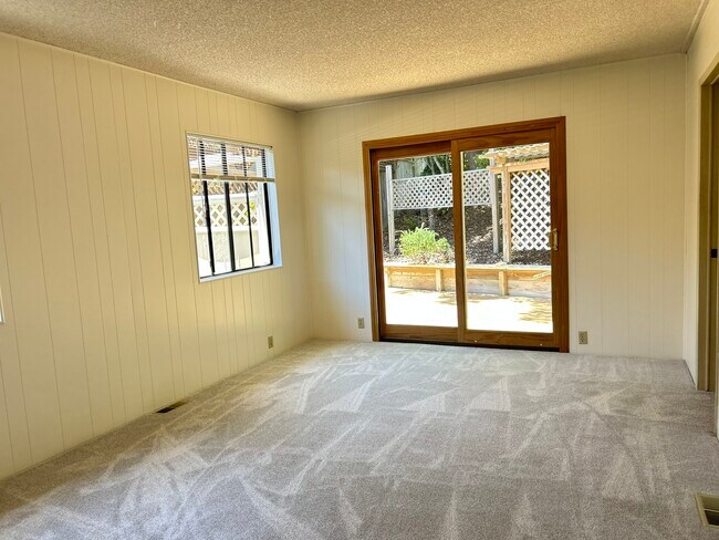 Building Photo - 140 Quail Way