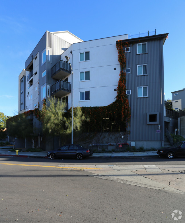 Building Photo - Rio Vista Apartments