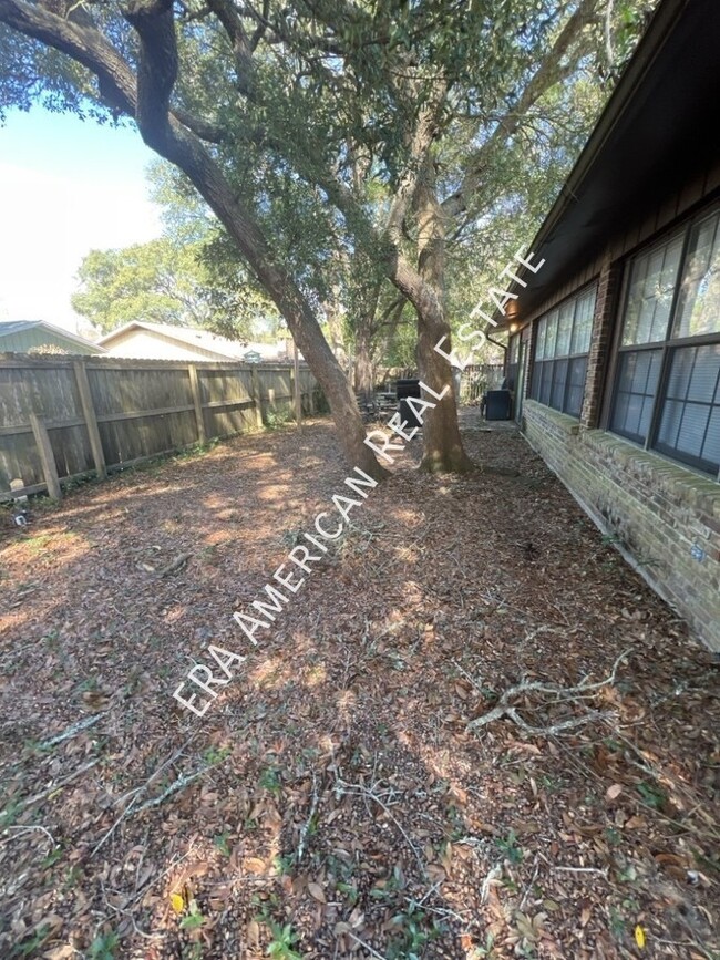Building Photo - 85 Mooring Ln