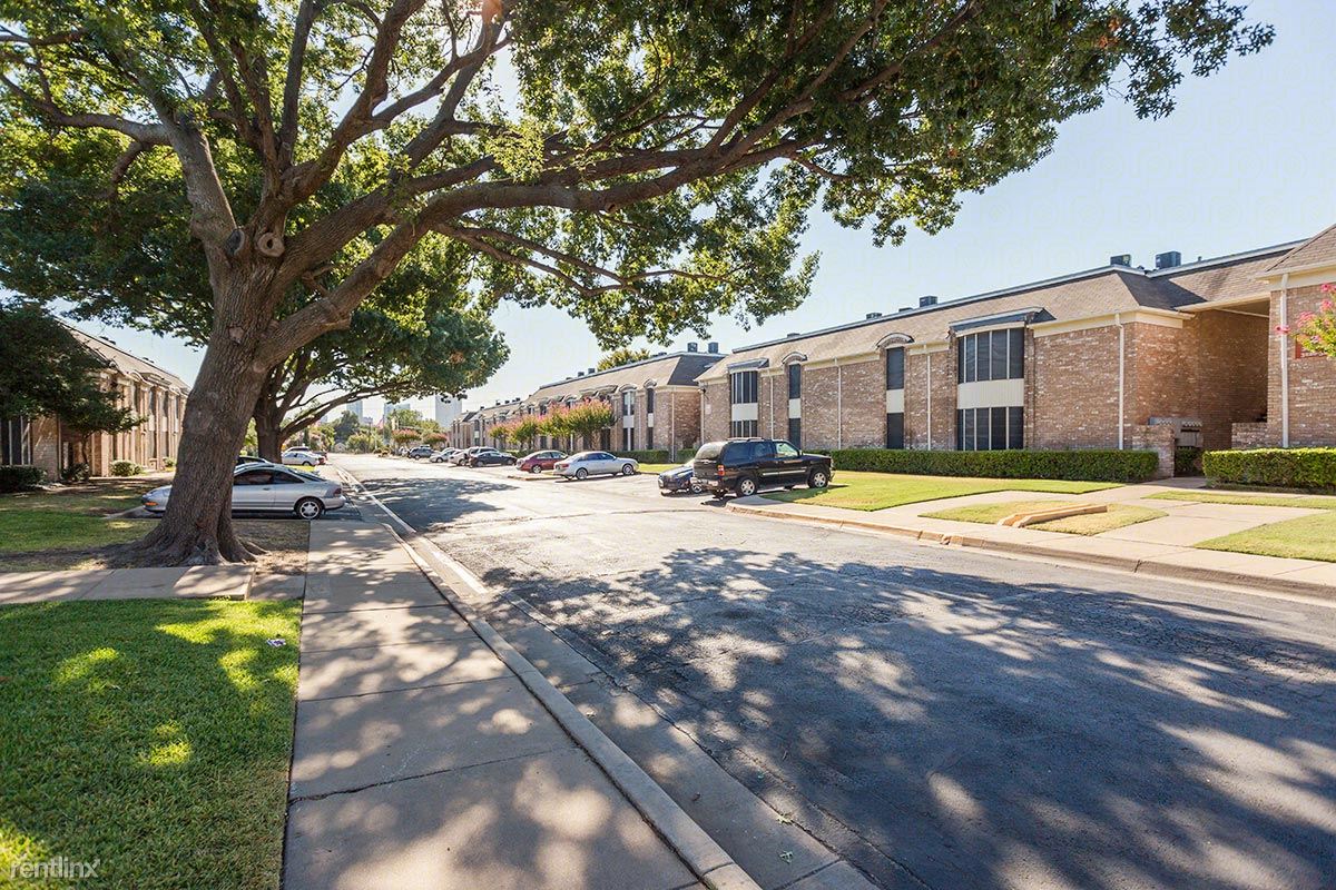 Foto principal - 3200 Saint Juliet St