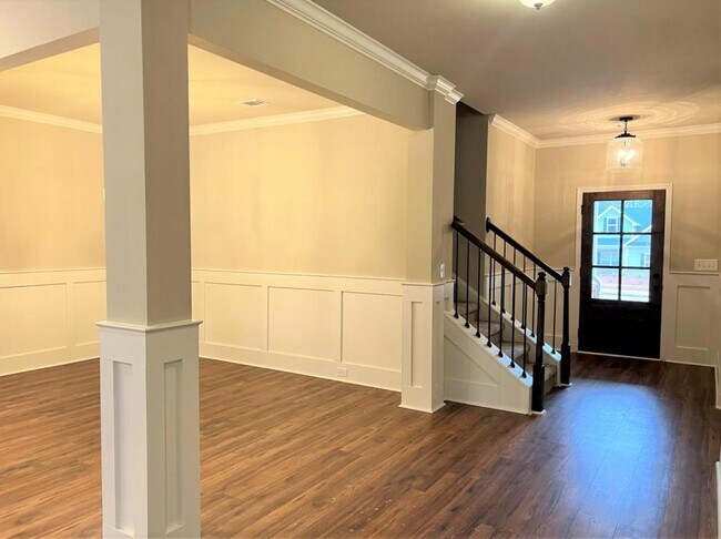 Foto del edificio - 100 Hawthorn Ln