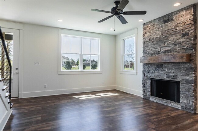 Foto del edificio - 414 Traditions Blvd