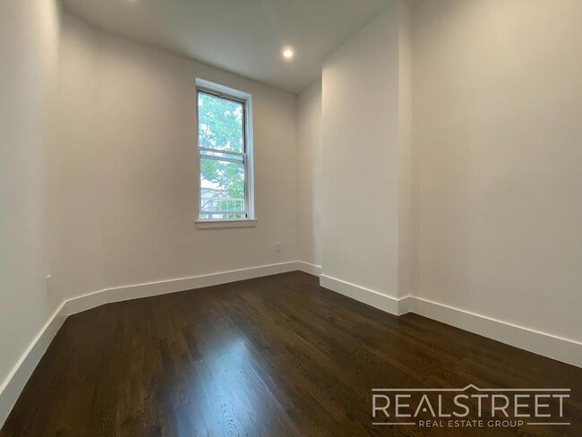 Foto del edificio - Stunning New 2 Bed in Ridgewood Townhouse