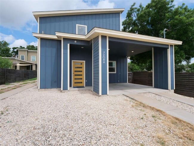 Building Photo - 7208 Carver Ave